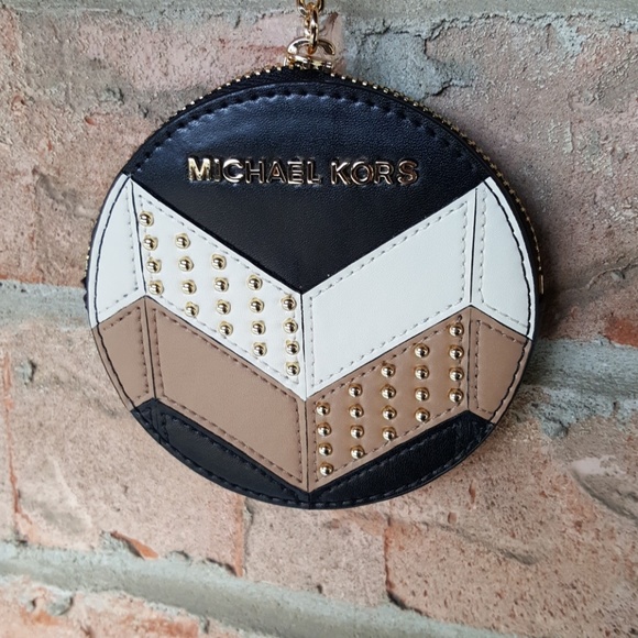Michael Kors Handbags - Michael Kors Key Charms Mini Canteen Coin purse.